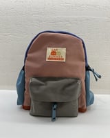 ‎ شنطة ظهر نسائية بالوان متعددة