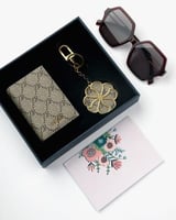 هدية نسائية زايروس مثالية لكل المناسبات