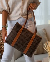 ‎ شنطة نسائية من الجلد بلون بني | MLH075F070701