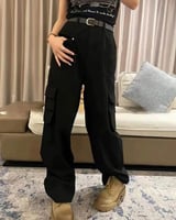 ‎ بنطلون نسائي الفي اند كو بتصميم عملي بلون أسود