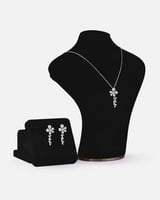 ‎ طقم نسائي أنيق بلون فضي