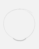 ‎ شوكر نسائي بتصميم ملفت بلون فضي