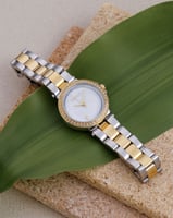 ‎ ساعة نسائية من آن بلون فضي وذهبي | NOS032F060306