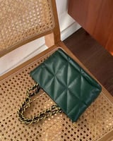 ‎ شنطة نسائية جلد بلون أخضر | MLH118F0801