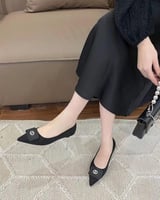 ‎ حذاء نسائي أنيق باللون الأسود