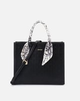 ‎ شنطه نسائيه بتصميم عملي بلون أسود | NLH005F0201