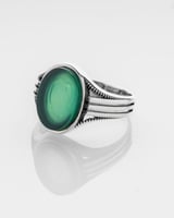  خاتم فضة رجالي بحجر بلون أخضر