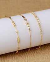 ‎ طقم هدايا نسائي فنشي بتصميم كلاسيك