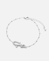 ‎ اسوارة نسائية بتصميم جذاب بلون فضي