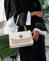 ‎ شنطة زايروس نسائيه من الجلد بلون أبيض | ZLH688L0...