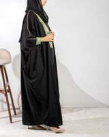 ‎ عباية نسائية الفي اند كو بتصميم أنيق بلون أسود