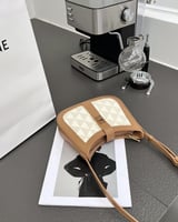 ‎ شنطة نسائية من الجلد بلون بني | MLH040F440701