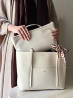 شنطة آن نسائية آن من الجلد باللون الأبيض