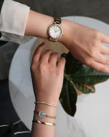 ‎ طقم هدايا نسائي إلڤي بتصميم كلاسيك | SLOS021L061...