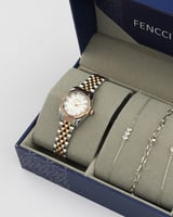 هدايا نسائية فينشي بتصميم انيق لكل الأوقات