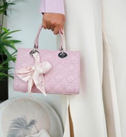 ‎ شنطة نسائية الفي اند كو باللون الوردي