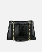 شنطة نسائية مميزة باللون الأسود