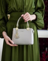 ‎ شنطة نسائية الفي اند كو باللون الرمادي