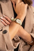 ‎ ساعة نسائية إمزوري بلون أخضر