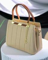 ‎ شنطة نسائية من ايمزوري بلون بيج