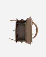 شنطة نسائية الفي اند كو بتصميم مميز بلون بيج