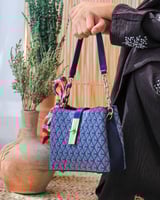 ‎ شنطة نسائية إمزوري بلون أزرق