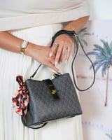 ‎ شنطة نسائية من ايمزوري بلون أسود