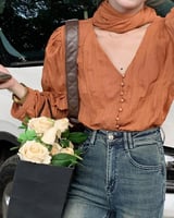 ‎ بنطلون جينز نسائي الفي اند كو بلون أزرق