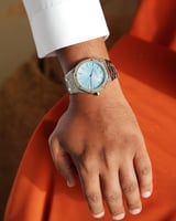  ساعة رجالية من الفي بلون فضي