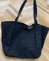 ‎ شنطة نسائية من القماش بلون أسود | MLH028F02