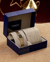 ‎ طقم هدايا نسائي بتصميم متفرد من فنشي | SFOS031L0...