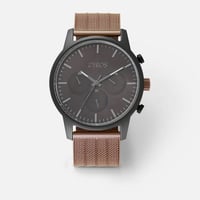 ‎ ساعة زايروس الرجالية بسوار شبكي باللون النحاسي ب...