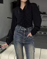 ‎ بلوزة نسائية الفي اند كو بتصميم مميز بلون أسود