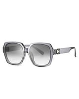 ‎ نظارة شمسية بتصميم أنيق