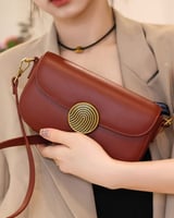 ‎ شنطة نسائية من الجلد بلون عودي | MLH054F1601