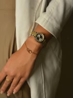 ‎ ساعة نسائية إلڤي بسير ستيل بلون ذهبي وفضي | LAS0...