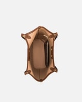 ‎ شنطه آن نسائيه كلاسيك باللون البني | NLH035F0744...