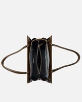 شنطة نسائية آن كلاسيك بلون بني