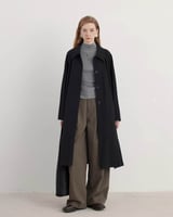 ‎ كوت نسائي باللون الأسود