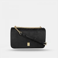 ‎ شنطة زايروس النسائية باللون الأسود بتصميم كلاسيك...