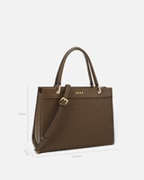 شنطة نسائية آن كلاسيك بلون بني