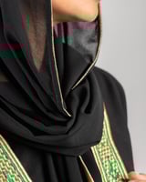 ‎ عباية نسائية الفي اند كو بتصميم أنيق بلون أسود