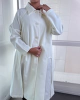 ‎ كوت نسائي الفي اند كو باللون الأبيض