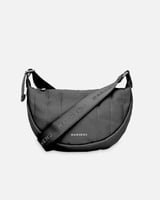 ‎ شنطة نسائية بتصميم عملي بلون أسود