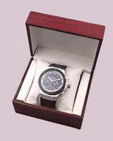 ساعة ميكانيكية للرجال لون فضي