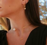 سلسال مخنق بالحرف