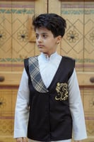 سديري كاروهات اسود