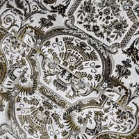 سجاد اللوفر الانيق كريم