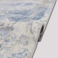 سجادة الي فين ازرق