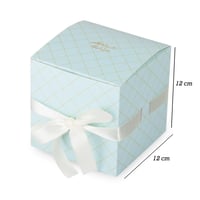 علبة التوزيعات الفاخرة بختم " عيدكم مبارك" لون سما...